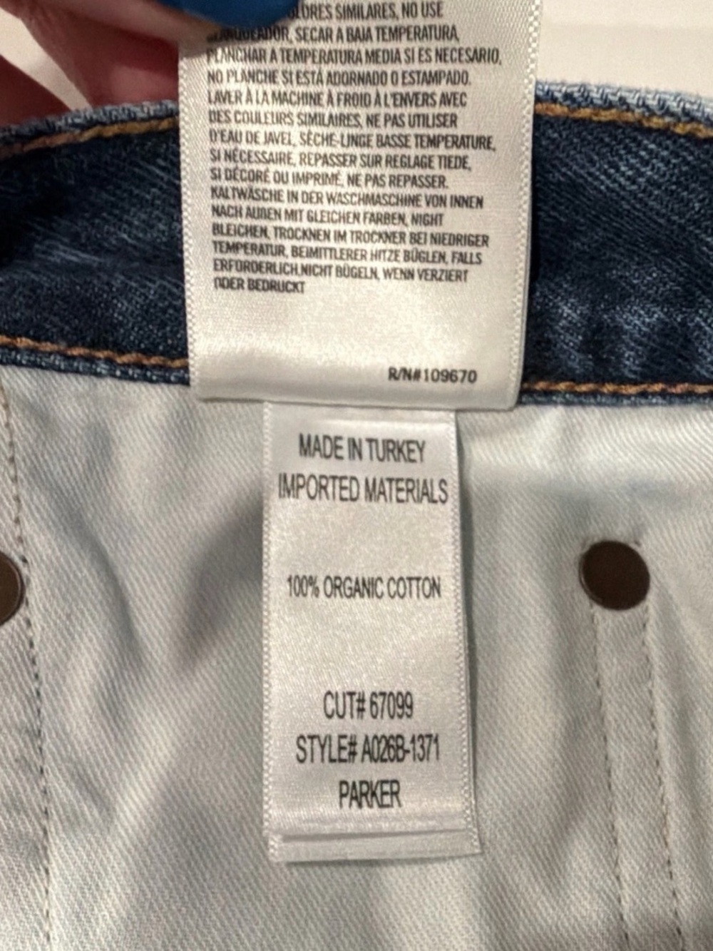 AGOLDE Parker Vintage Cut Off Denim Shorts Caution Size 27 NWT - Picture 6 of 6